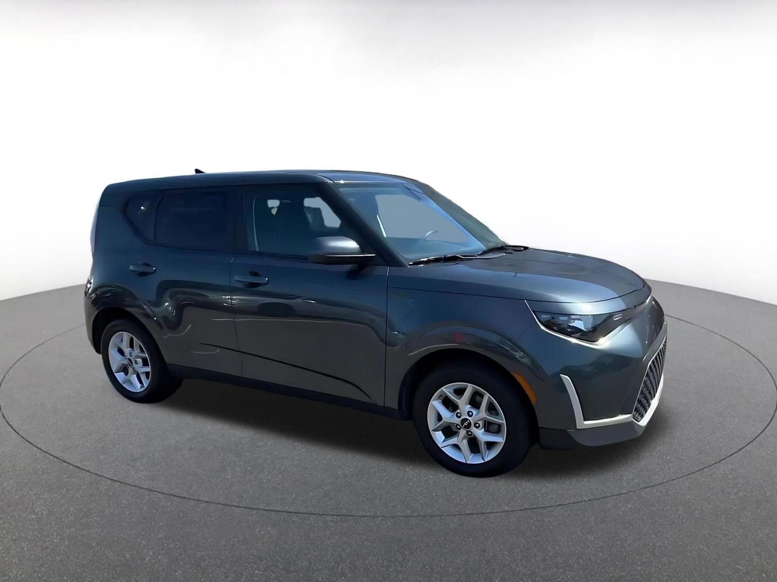 Used 2025 Kia Soul LX w/ LX Technology Package FWD video 2