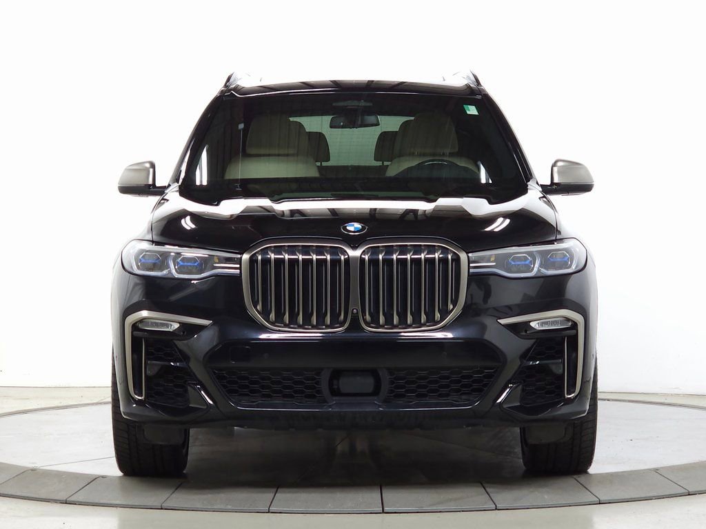 Used 2021 BMW X7 M50i image 2