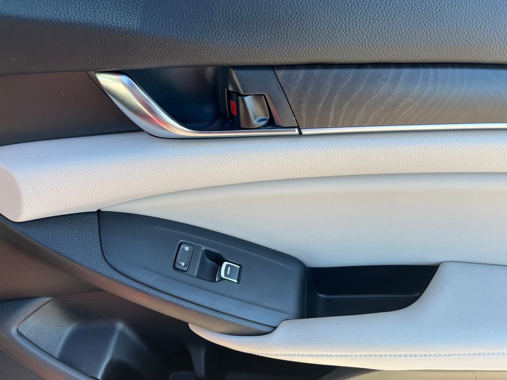 Used 2018 Honda Accord EX-L image 56
