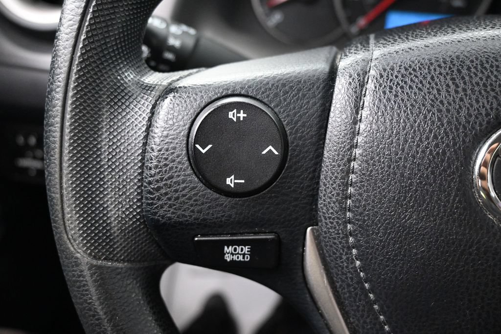 Used 2016 Toyota RAV4 LE AWD/4WD image 31