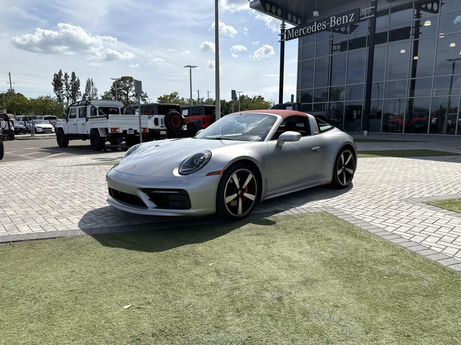 Used 2023 Porsche 911 Targa 4S AWD/4WD image 17