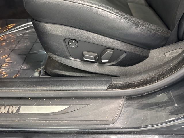 Used 2011 BMW 528i Sedan image 16