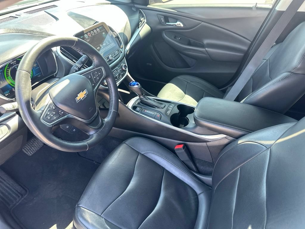 Used 2017 Chevrolet Volt Premier w/ Driver Confidence II Package FWD image 13