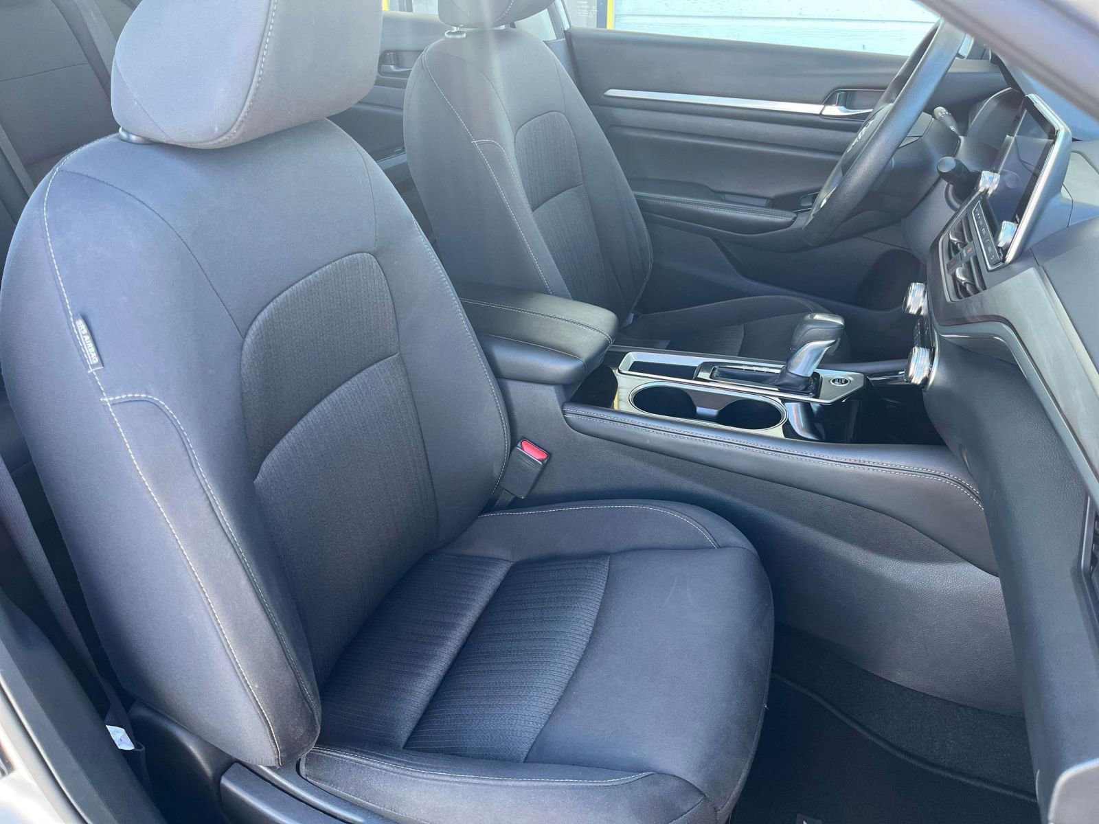 Used 2023 Nissan Altima 2.5 SV image 35