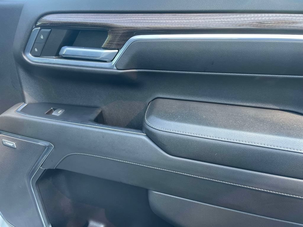 Used 2022 Chevrolet Silverado 1500 RST AWD/4WD image 9