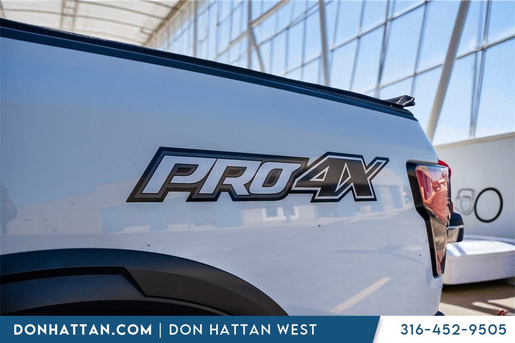 Used 2023 Nissan Titan PRO-4X w/ Pro-4x Convenience Package image 32