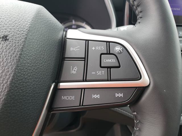 Used 2024 Toyota Highlander XLE AWD/4WD image 22