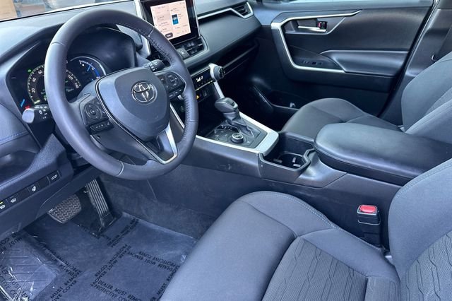 Used 2024 Toyota RAV4 SE w/ Convenience Package AWD/4WD image 14