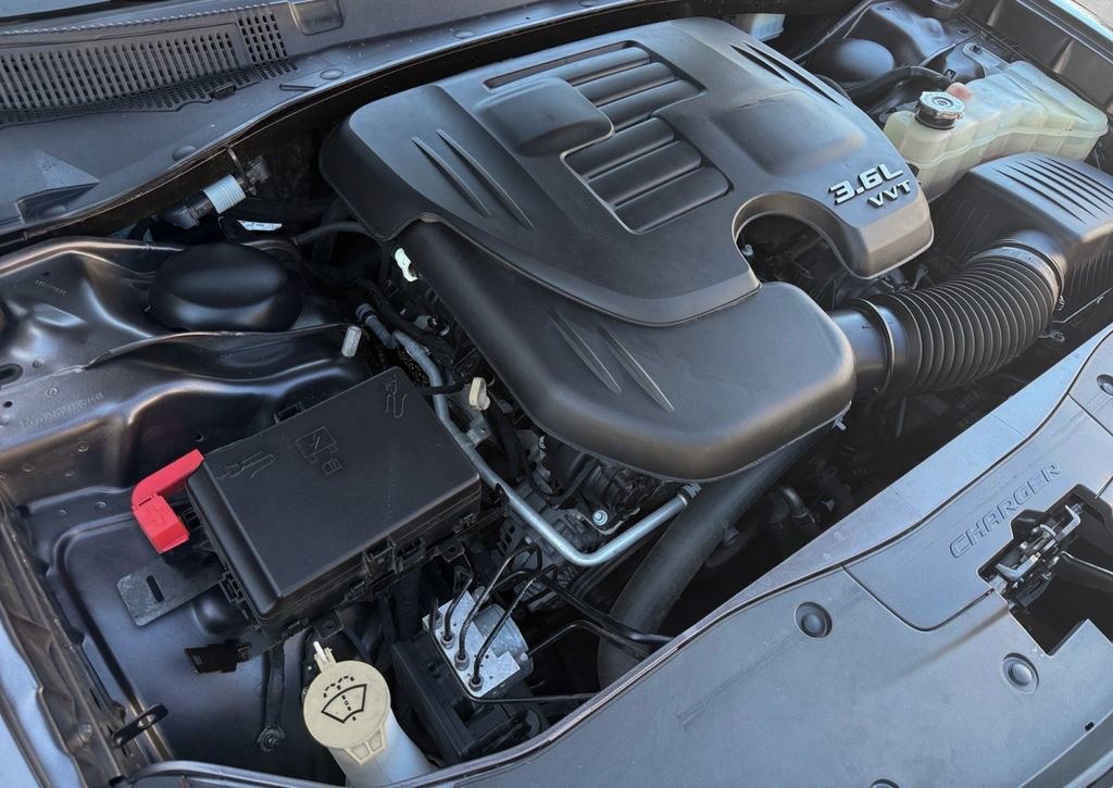 Used 2021 Dodge Charger SXT w/ Driver Convenience Group image 29