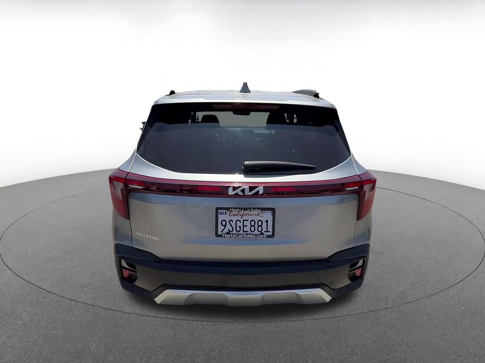 Used 2025 Kia Seltos S FWD image 12