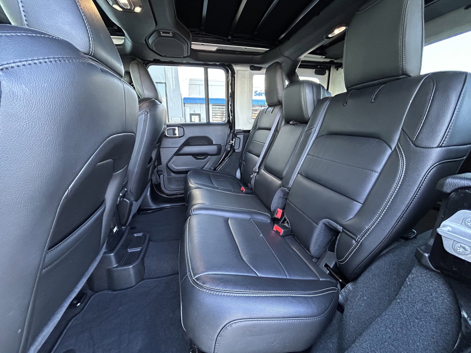 Used 2022 Jeep Wrangler Unlimited Sahara w/ Cold Weather Group image 12