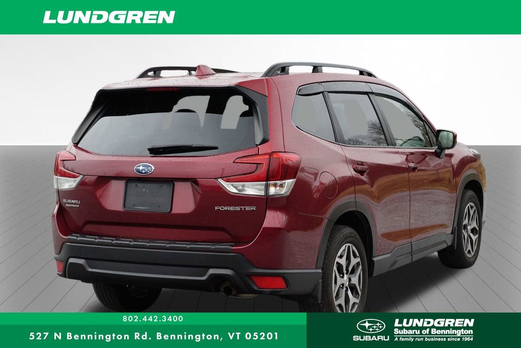 Used 2023 Subaru Forester Premium AWD/4WD image 3