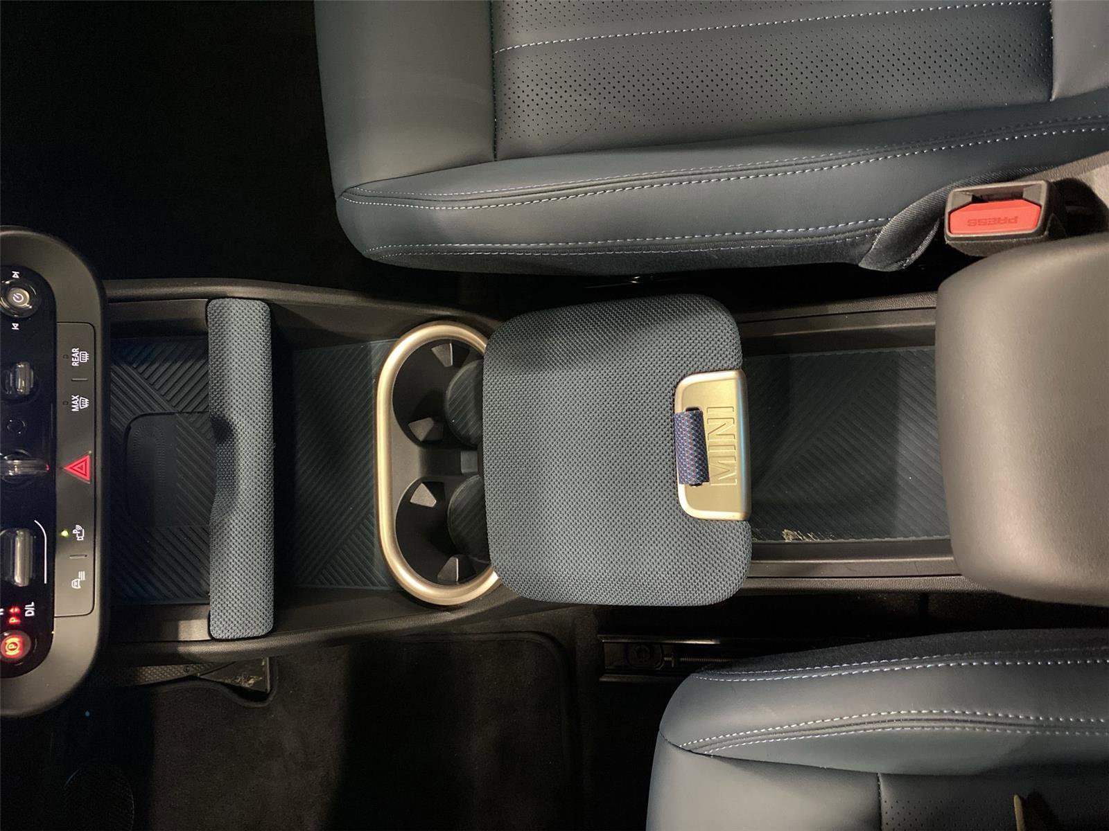 Certified 2025 MINI Cooper Countryman S w/ Comfort Package Max image 26