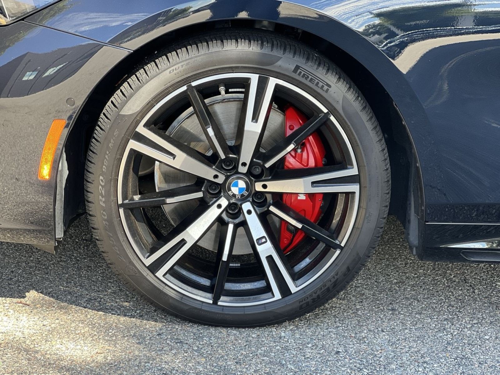 Used 2027 BMW 540i xDrive w/ M Sport Package AWD/4WD image 9