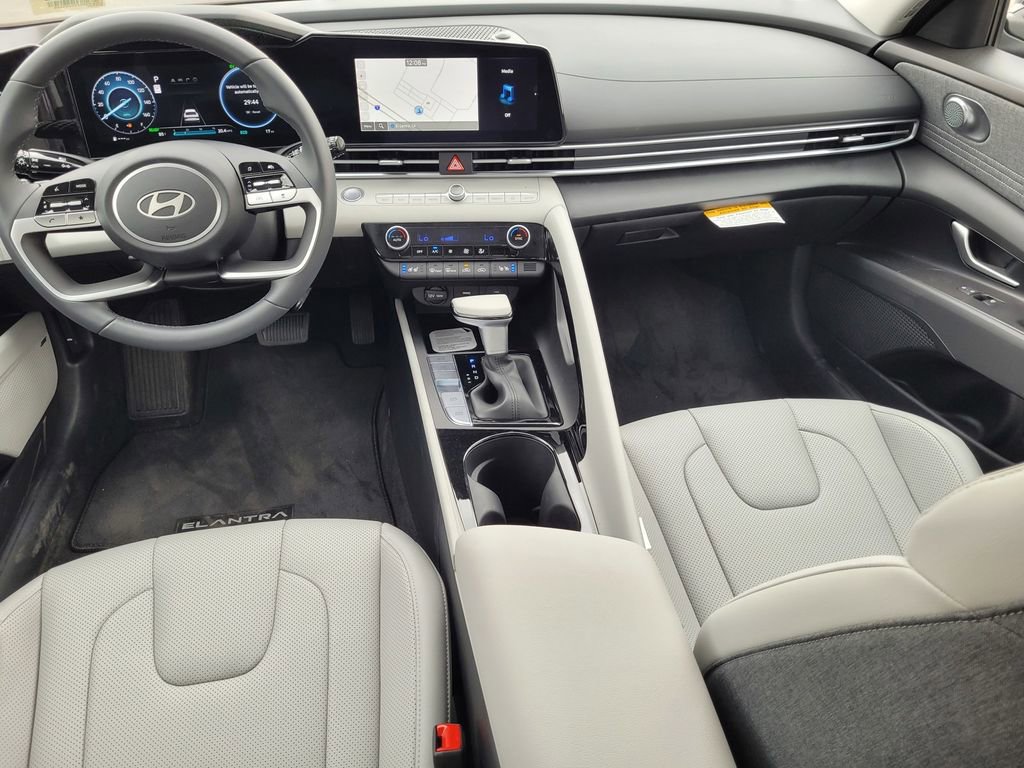 New 2026 Hyundai Elantra Limited image 10