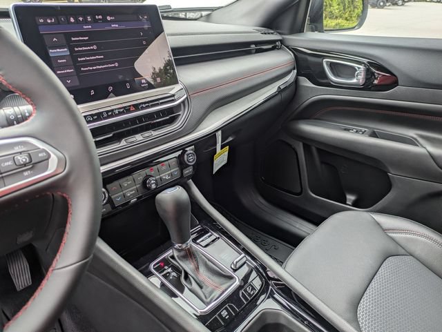 New 2026 Jeep Compass Trailhawk AWD/4WD image 20