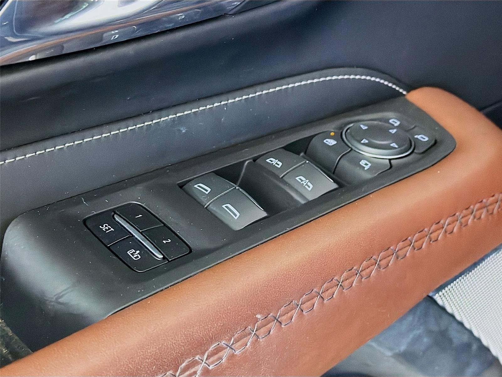 Certified 2023 GMC Yukon Denali Ultimate AWD/4WD image 20