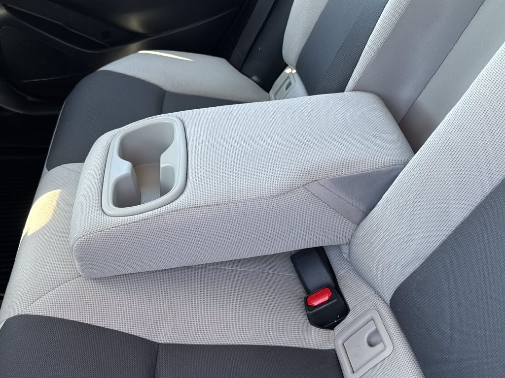 Used 2025 Toyota Corolla LE FWD image 37