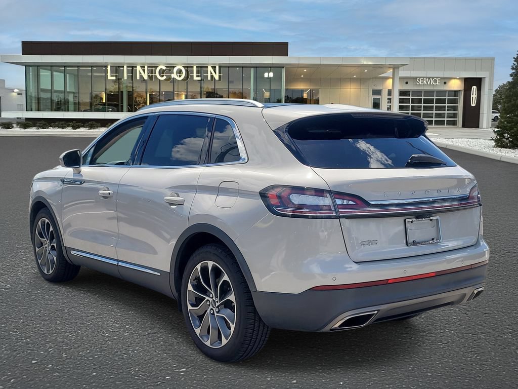 Certified 2021 Lincoln Nautilus Reserve FWD image 3
