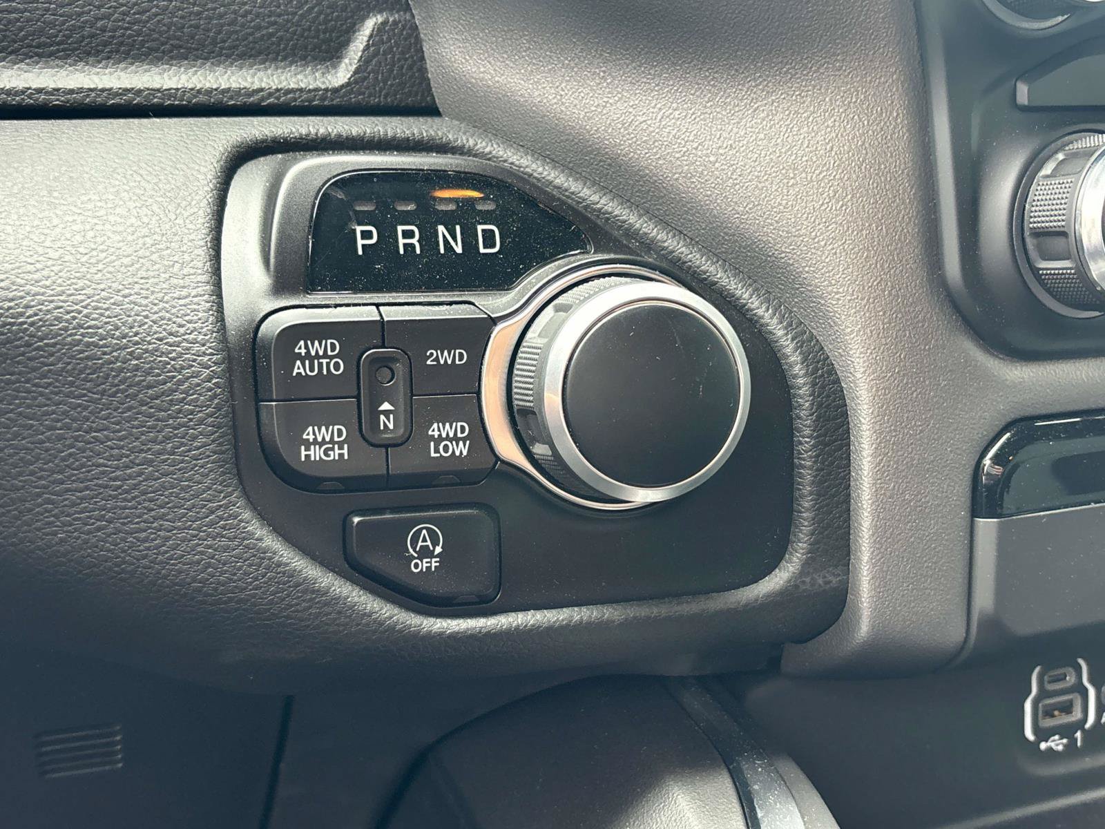 Certified 2024 RAM 1500 Big Horn AWD/4WD image 4