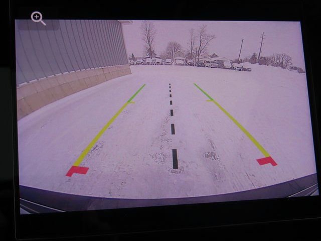 Used 2023 Jeep Grand Cherokee Laredo image 7