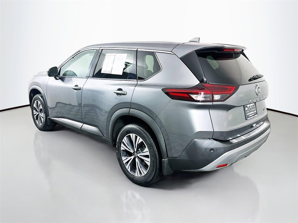 Used 2021 Nissan Rogue SV image 5