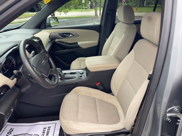Used 2023 Chevrolet Traverse LS w/ Midnight/Sport Edition FWD image 13