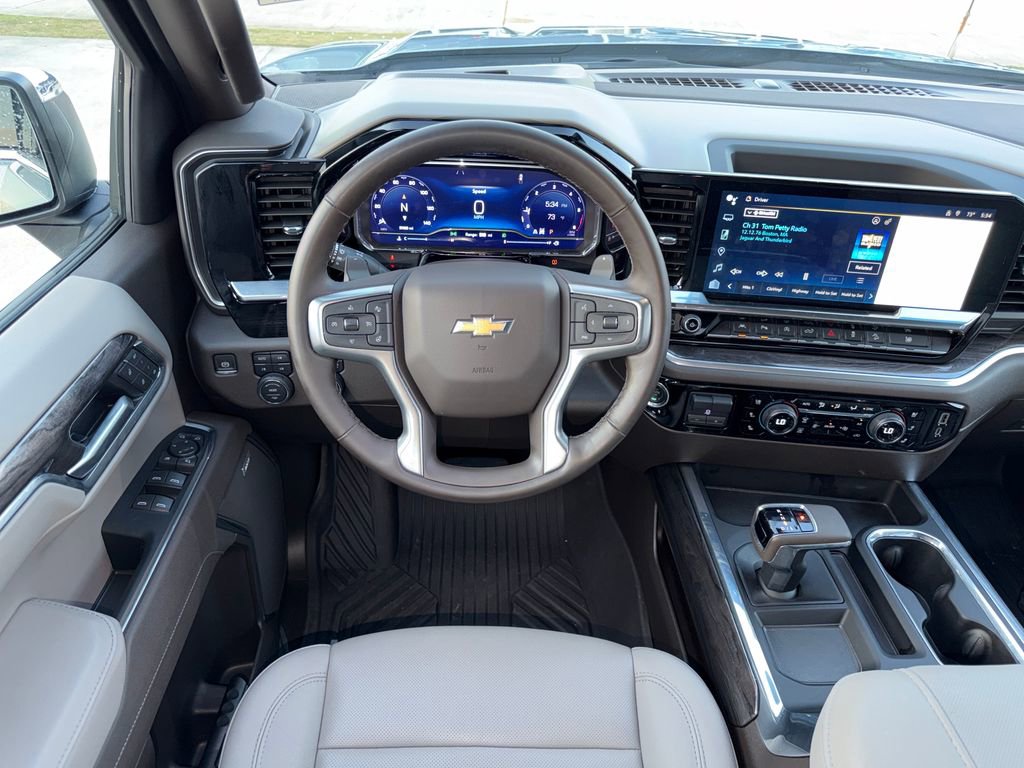 Used 2025 Chevrolet Silverado 1500 LTZ w/ Z71 Off-Road Package image 16