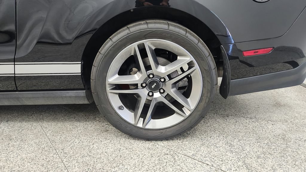 Used 2010 Ford Mustang Shelby GT500 RWD image 15