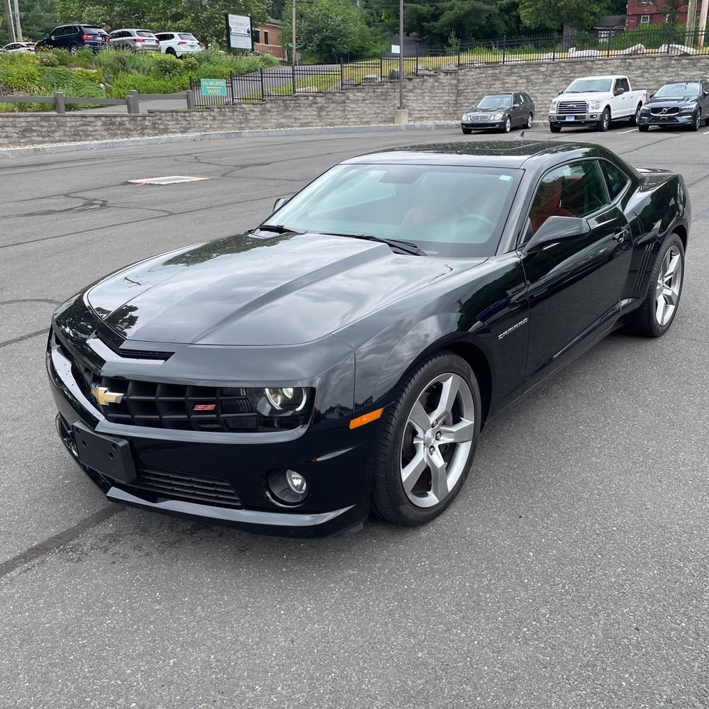 Used 2010 Chevrolet Camaro SS w/ RS Package RWD image 5