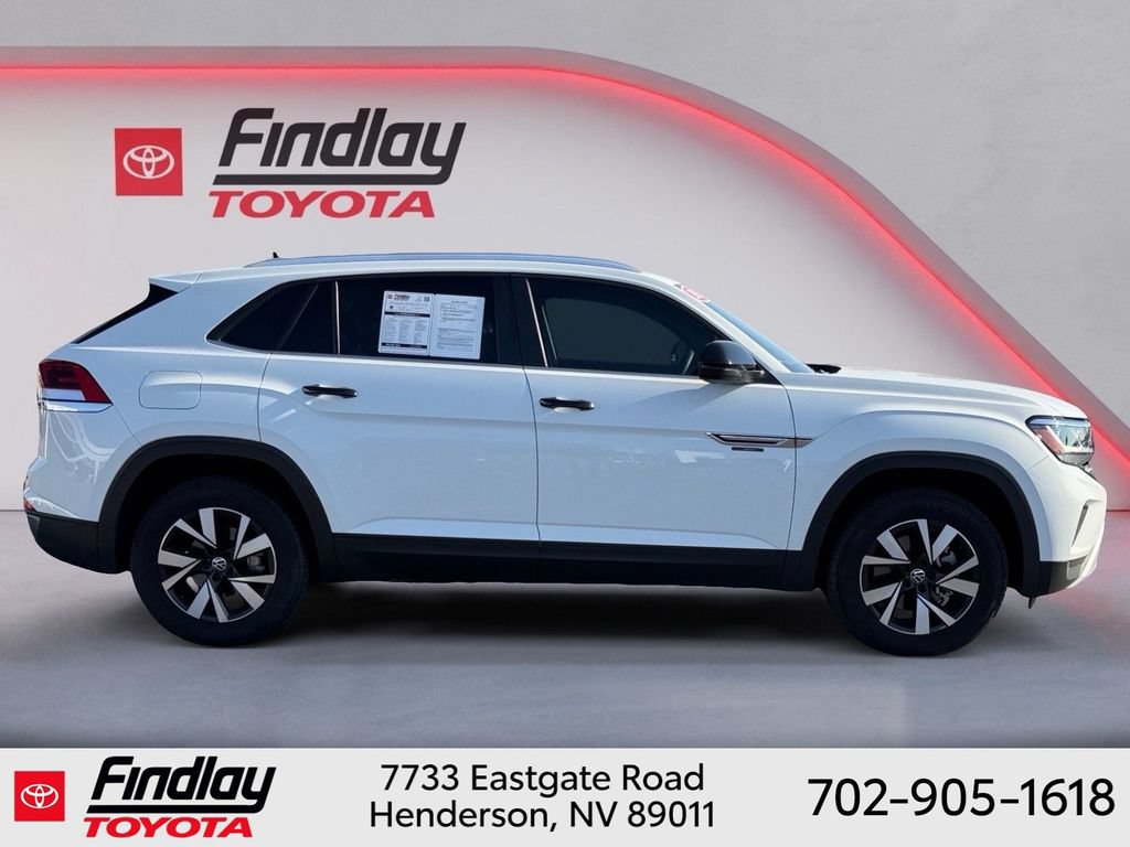 Used 2023 Volkswagen Atlas Cross Sport SE FWD image 11
