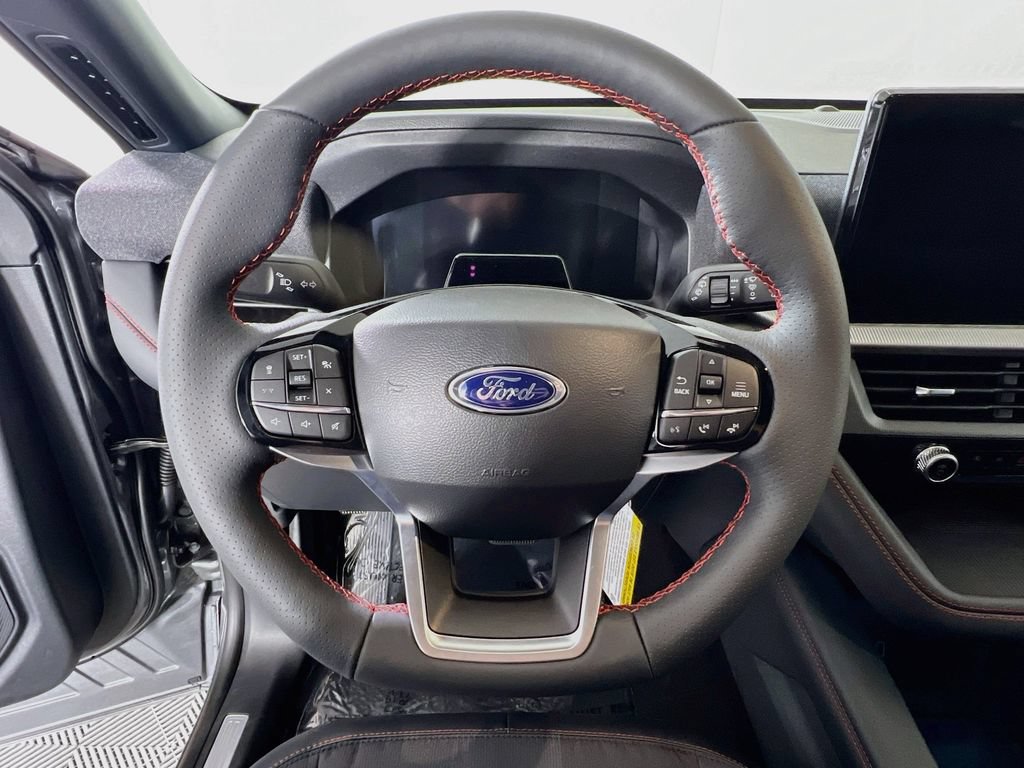 New 2026 Ford Explorer ST-Line w/ ST-Line Street Pack AWD/4WD image 8