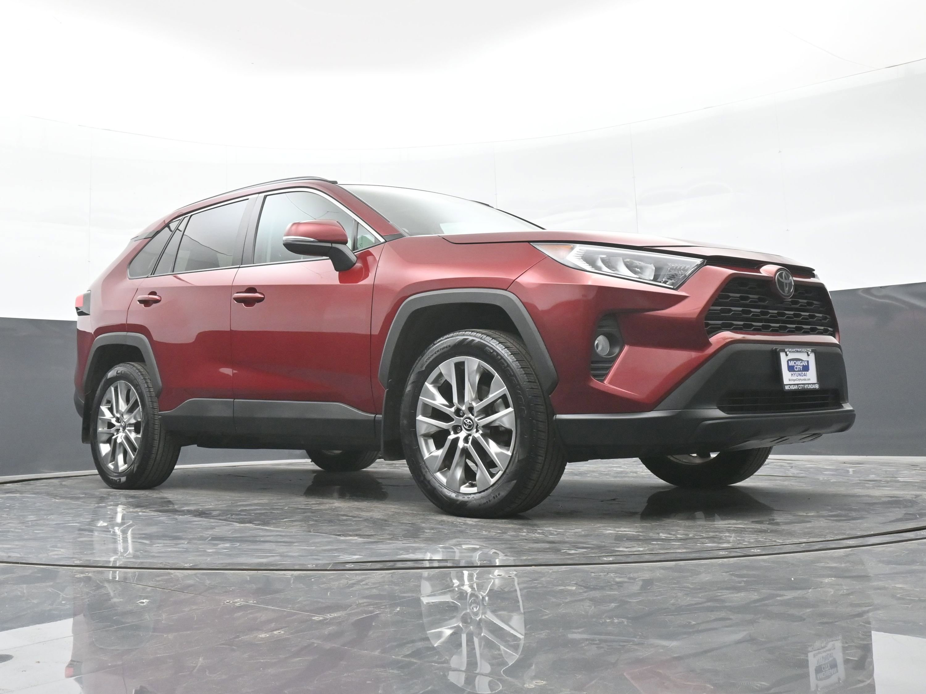 Used 2021 Toyota RAV4 XLE Premium image 41