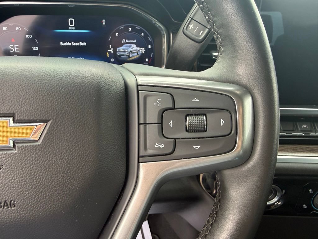 Used 2023 Chevrolet Silverado 1500 LT AWD/4WD image 30