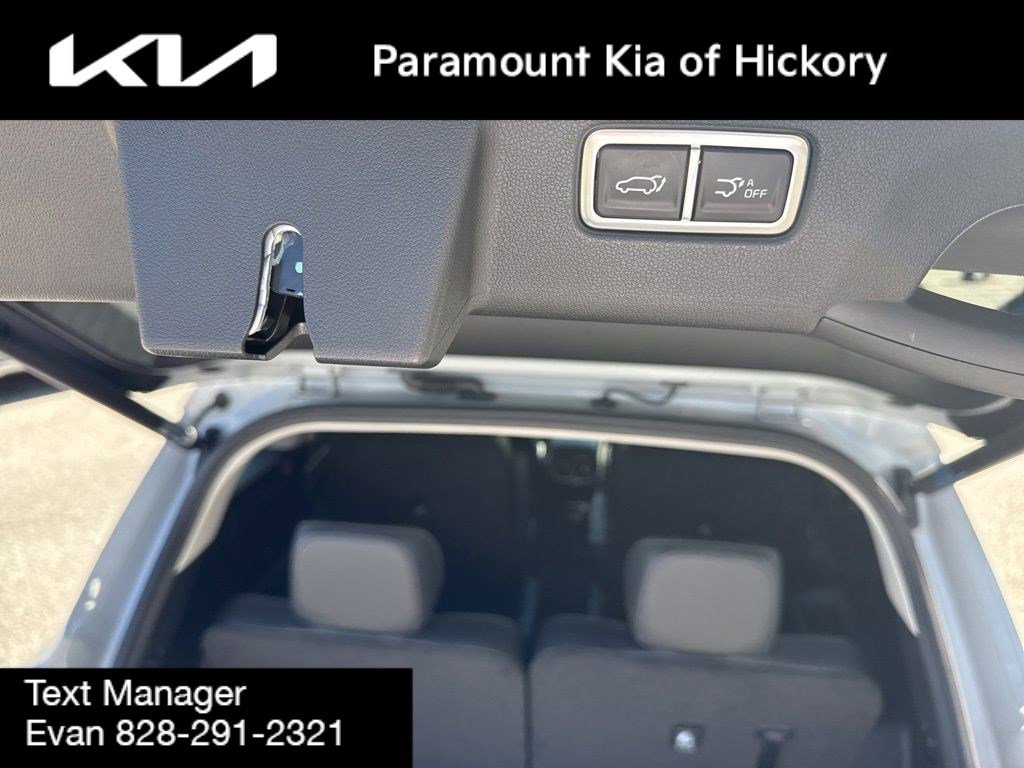 Used 2025 Kia Sorento SX image 11