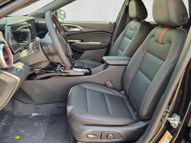 New 2026 Chevrolet Trax RS w/ Sunroof Package FWD image 3