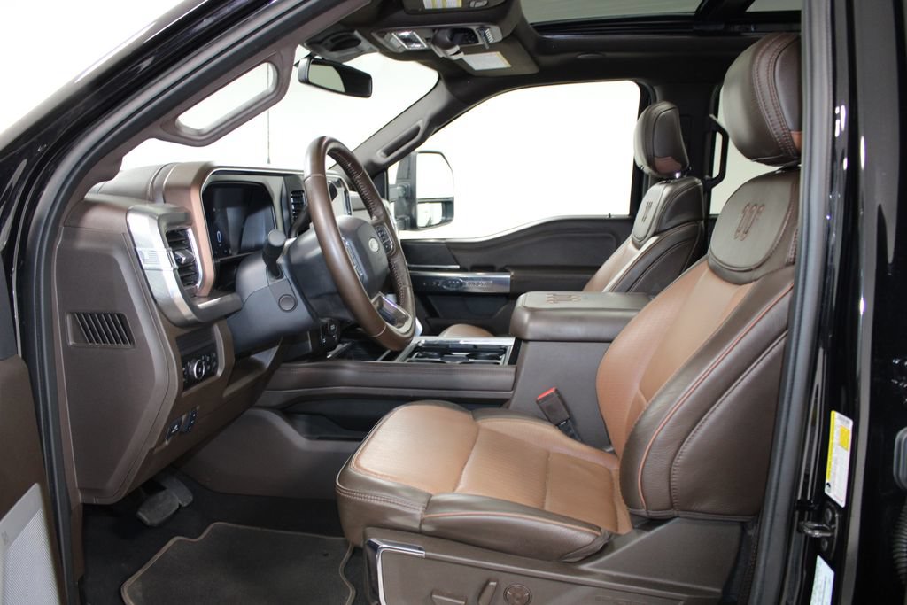 Used 2025 Ford F350 King Ranch w/ FX4 Off-Road Package AWD/4WD image 23