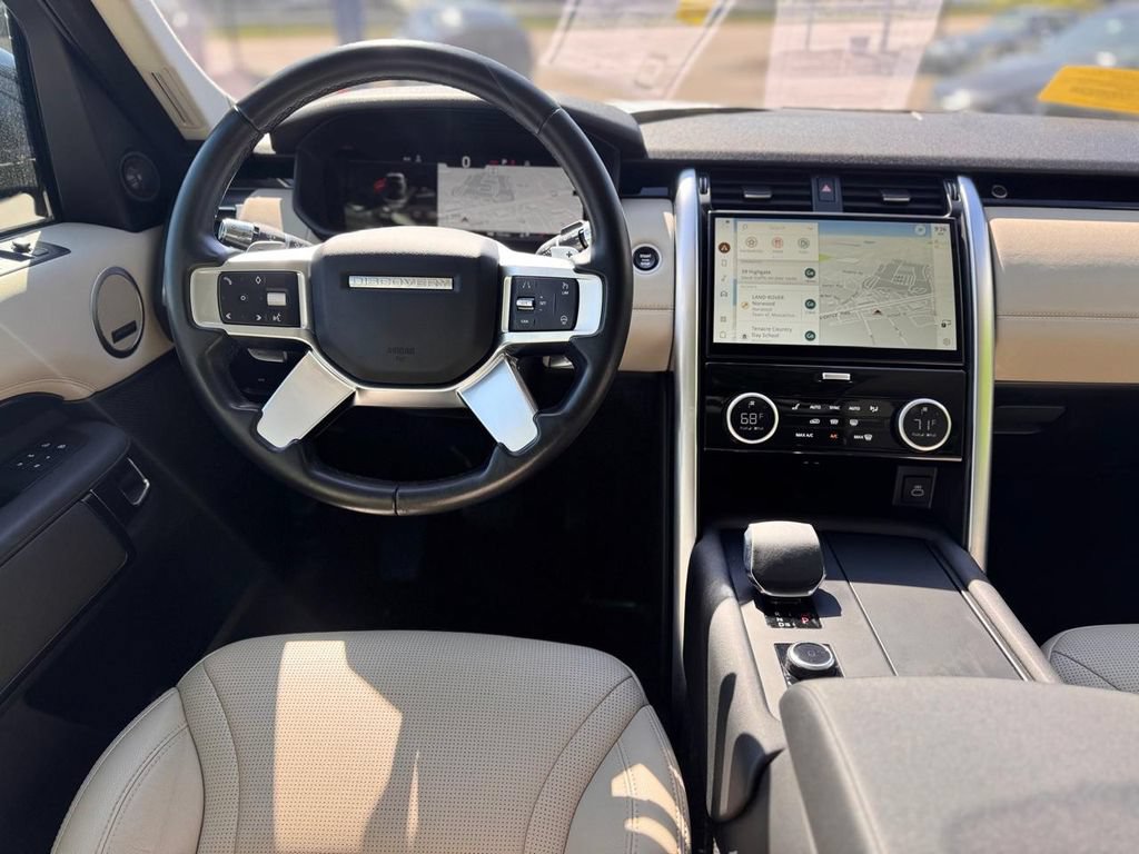 Used 2022 Land Rover Discovery S AWD/4WD image 20