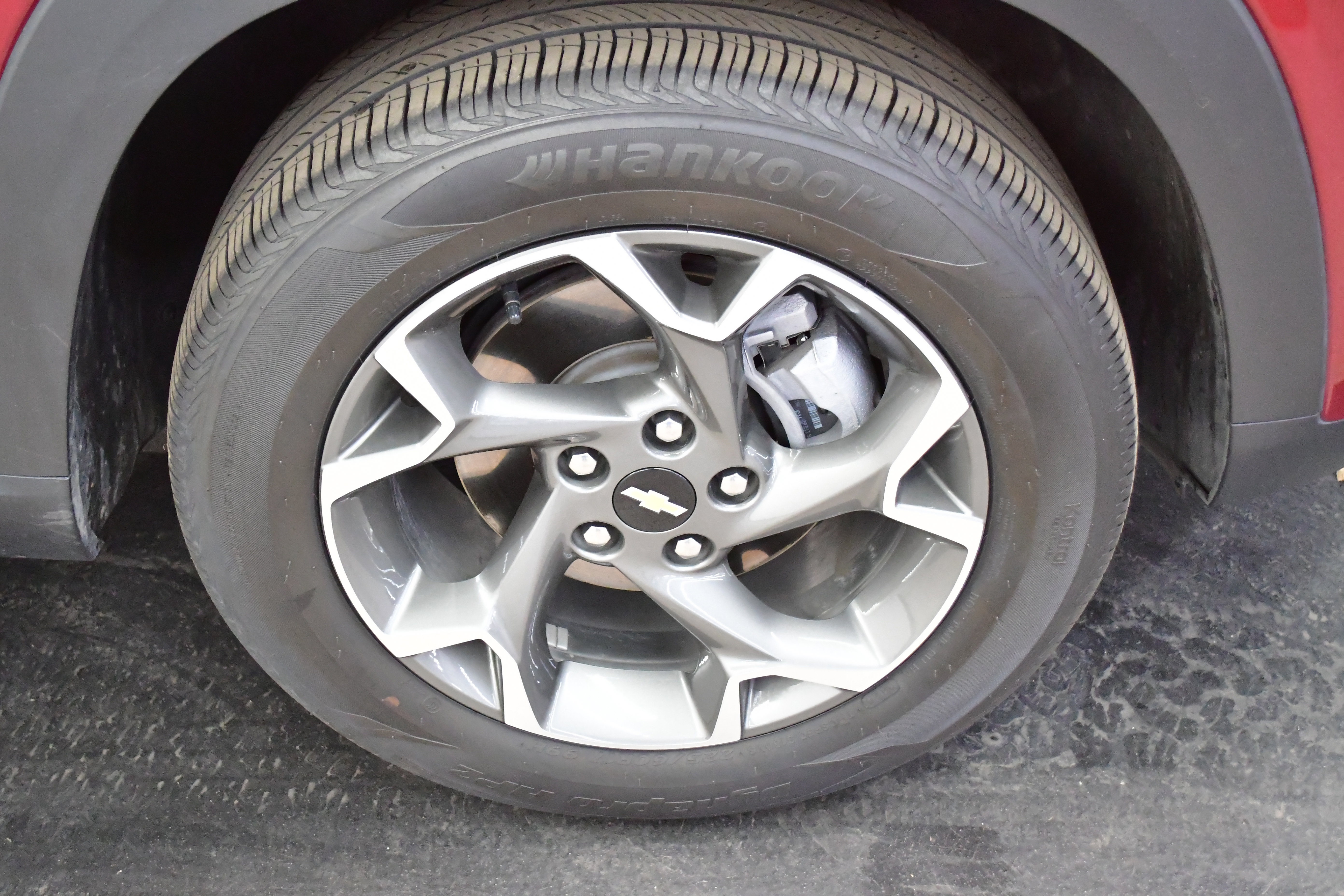 Used 2025 Chevrolet Trax LT image 35