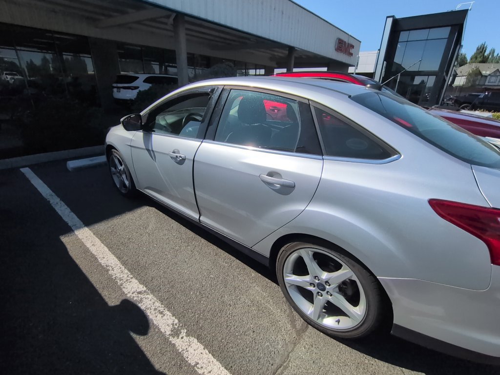 Used 2014 Ford Focus Titanium FWD image 6