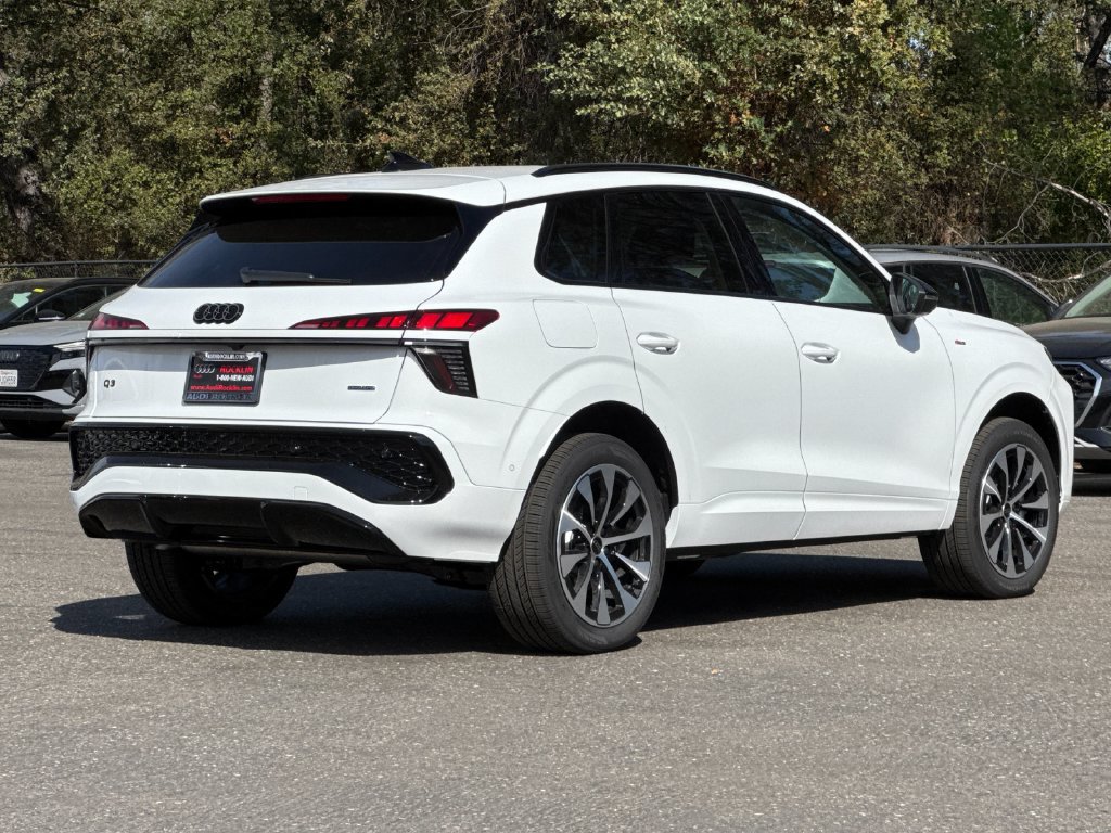 New 2026 Audi Q3 quattro 2.0T AWD/4WD image 5