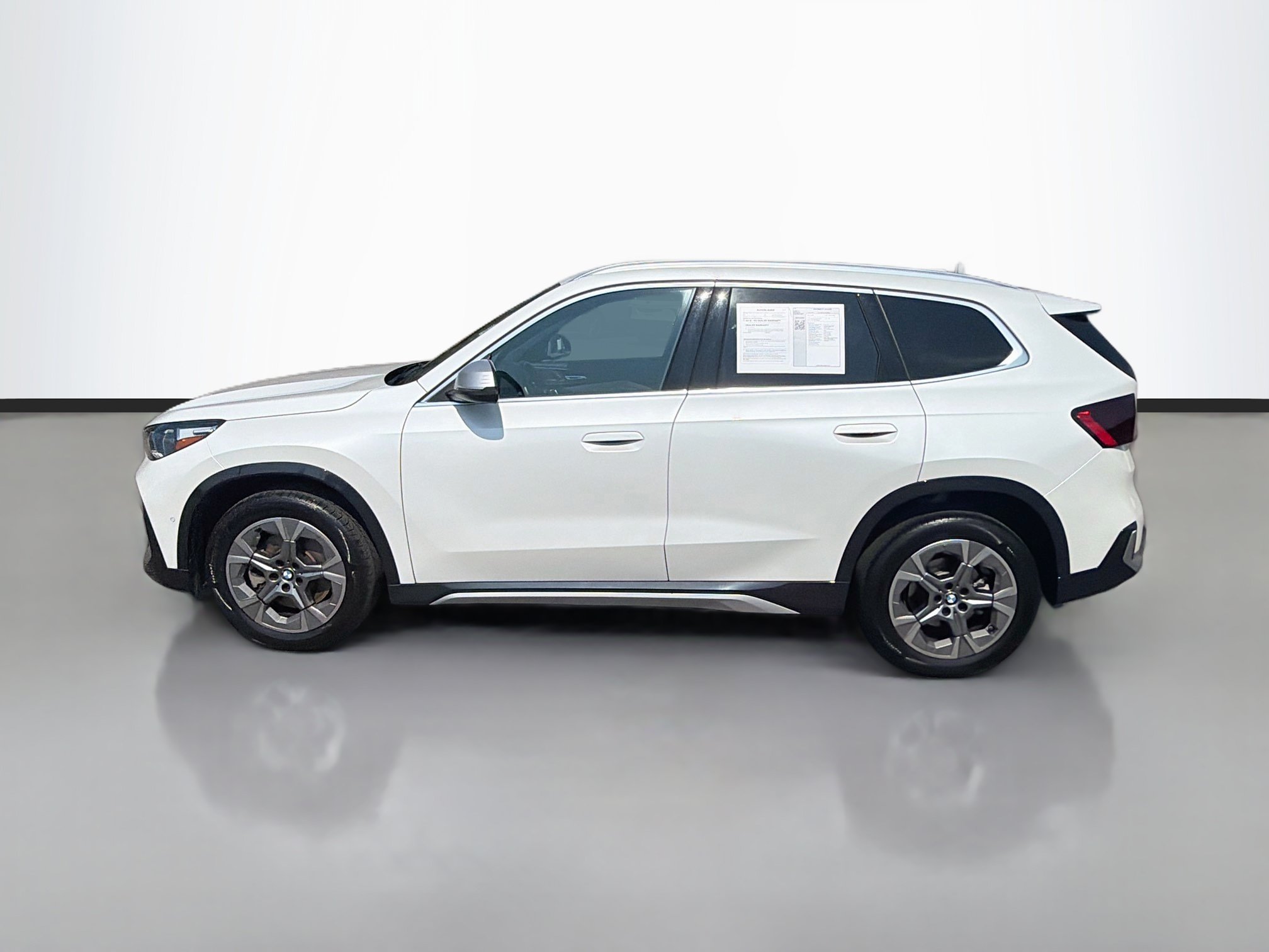 Used 2024 BMW X1 xDrive28i AWD/4WD image 8