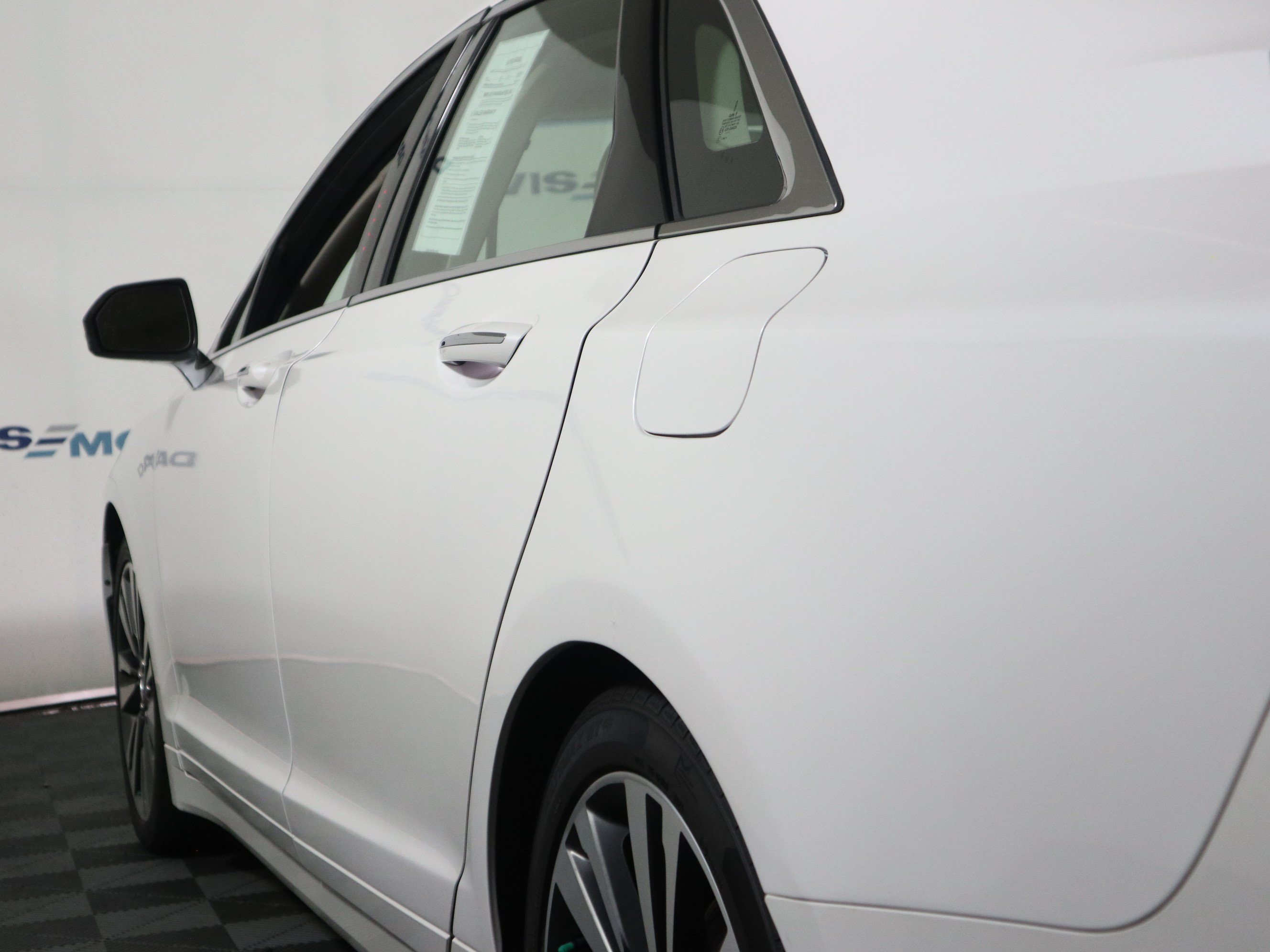Used 2020 Lincoln MKZ Reserve w/ Elements Package FWD image 10