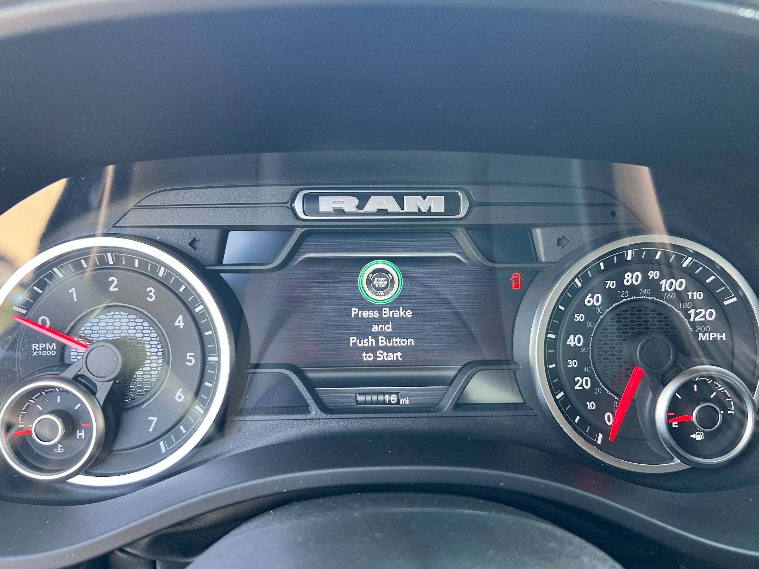 New 2026 RAM 1500 Express AWD/4WD image 15