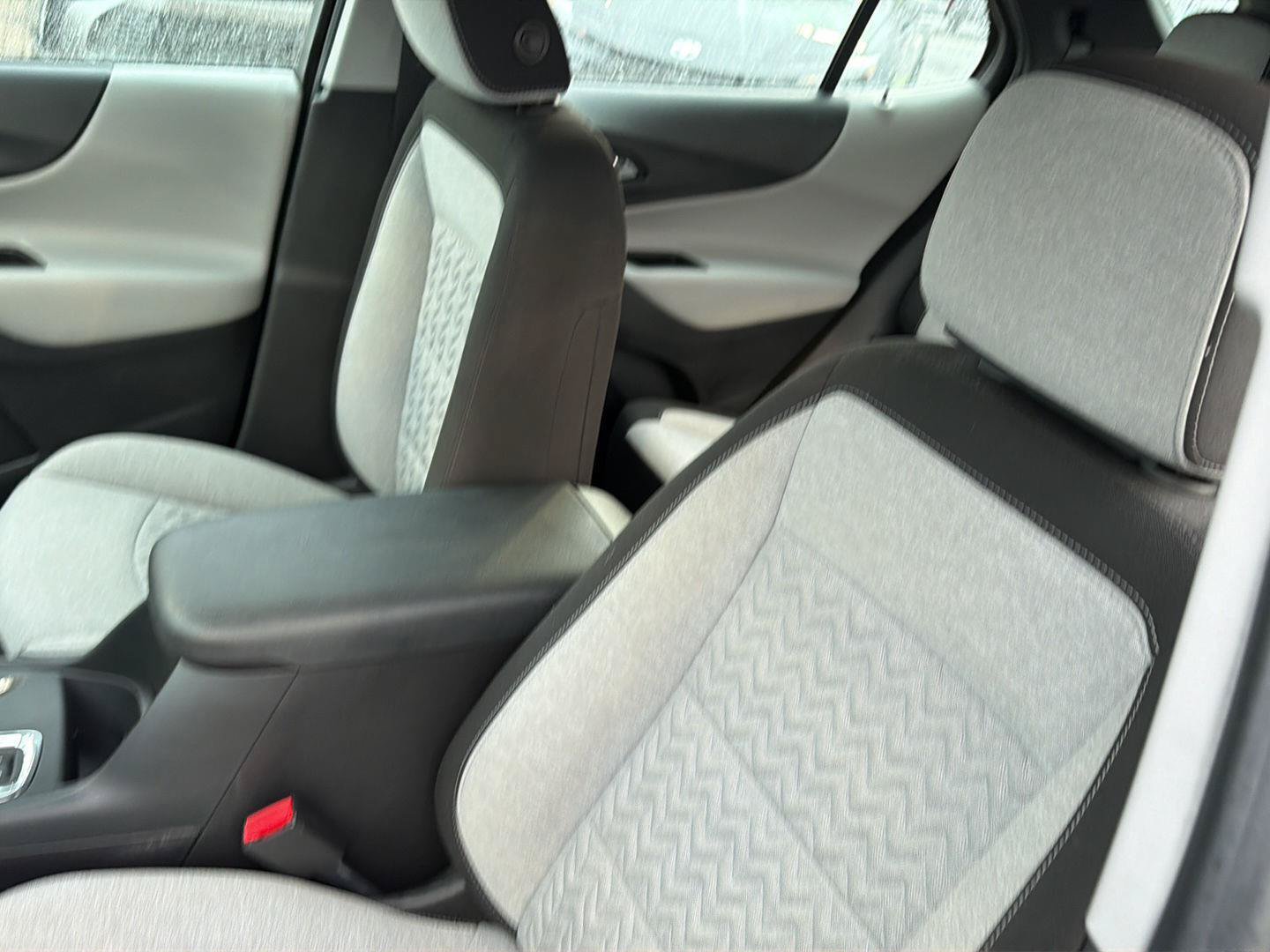 Used 2022 Chevrolet Equinox LS AWD/4WD image 27
