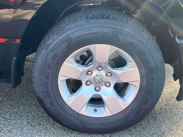 Used 2023 RAM 1500 Big Horn AWD/4WD image 8