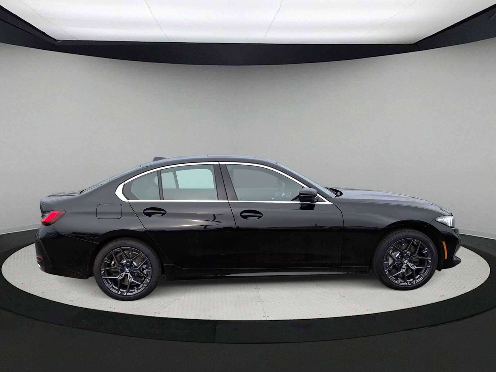Used 2026 BMW 330i xDrive Sedan w/ Convenience Package image 9