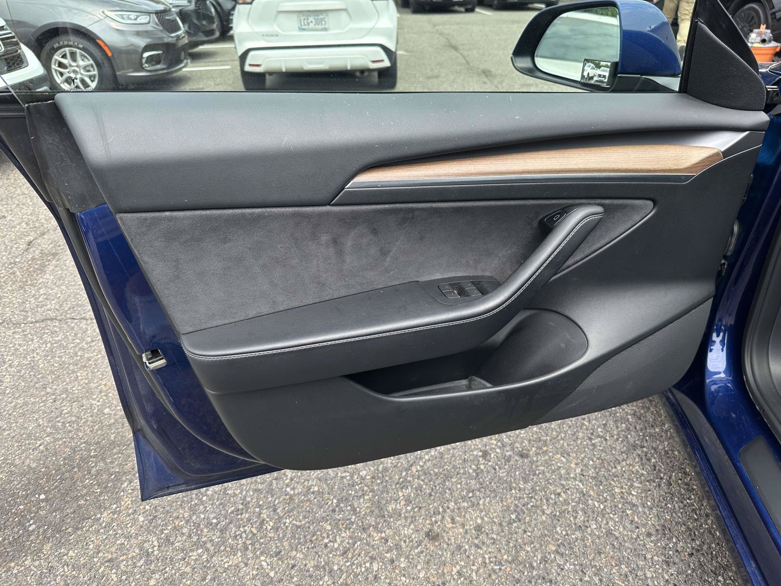 Used 2023 Tesla Model 3 Standard Range RWD image 13