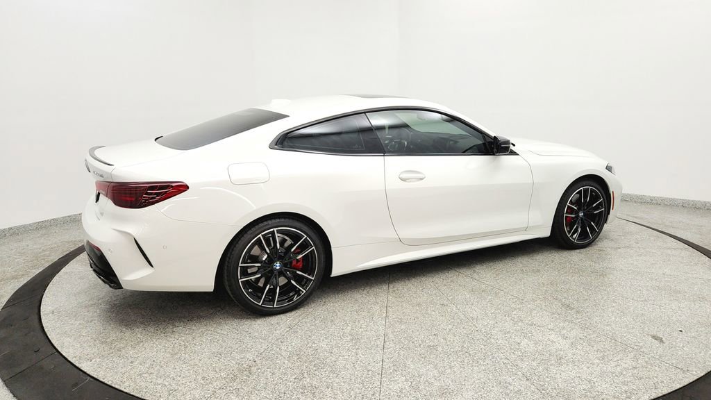 Used 2026 BMW 440i xDrive Coupe w/ Premium Package image 3