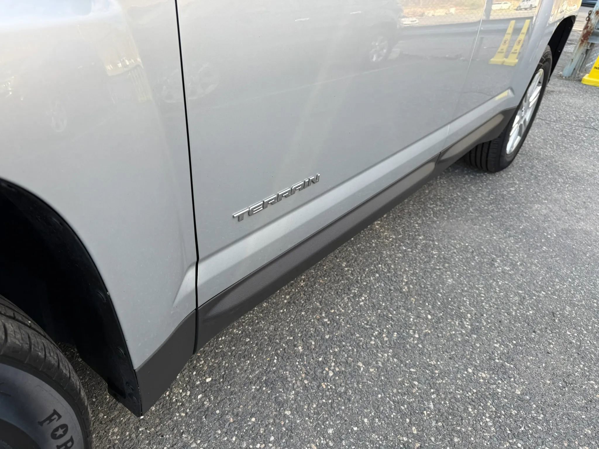 Used 2016 GMC Terrain SLE AWD/4WD image 7